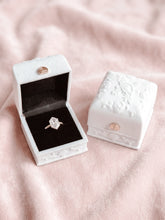 Load image into Gallery viewer, Vintage Ring Box