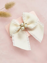 Load image into Gallery viewer, Bow Hair Clip