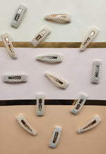 Load image into Gallery viewer, Pearl Hair Clip
