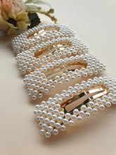 Load image into Gallery viewer, Pearl Hair Clip