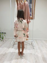 Load image into Gallery viewer, Girl's Robe - Floral
