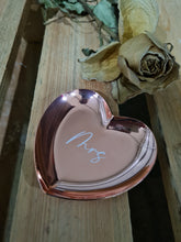 Load image into Gallery viewer, Heart Ring Dish
