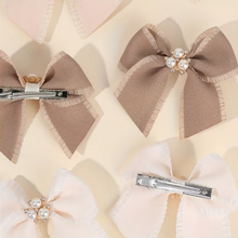 Load image into Gallery viewer, Bow Hair Clip
