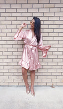 Load image into Gallery viewer, Ruffled Robe - Rose
